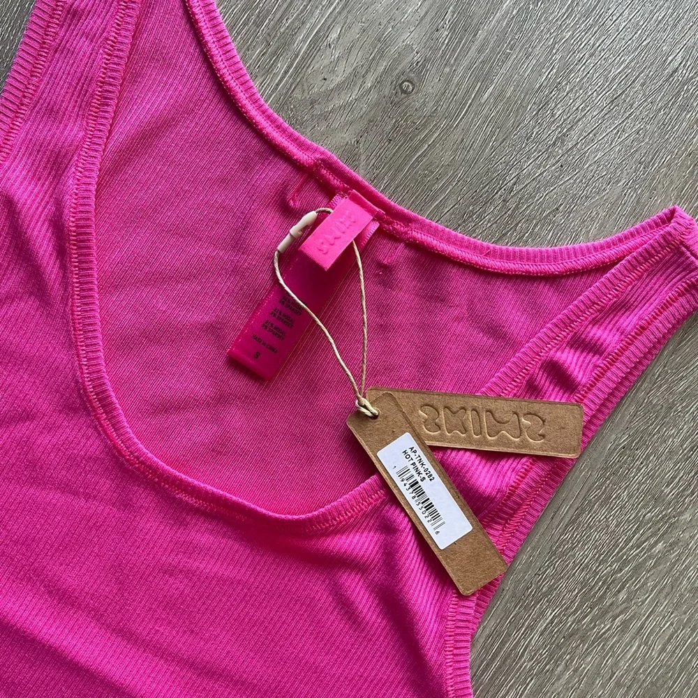 SOLD Skims Soft Lounge Set - Picture 5 of 12